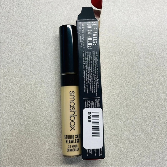 Smashbox Studio Skin 24 hour concealer in Light warm golden - Picture 2 of 3